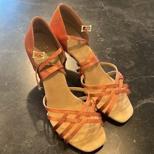 Ray Rose Latin dance shoes. EURO size 6 Wide, 2.5” flared heel. Dark Tan Satin.